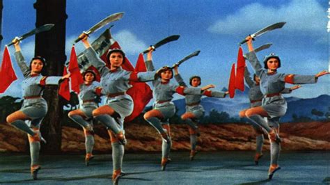 六分钟看完电影《红色娘子军》，女人顶起半边天，值得学习_腾讯视频