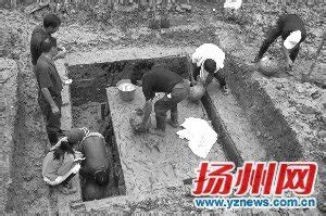 扬州西汉夫妻墓开棺 墓葬已出土50件漆木器