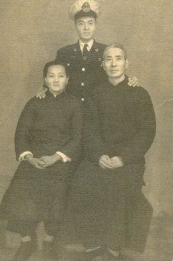 美国“华人第一家庭”：寒门子弟成华人船王，六金花四个哈佛毕业-高端教育网
