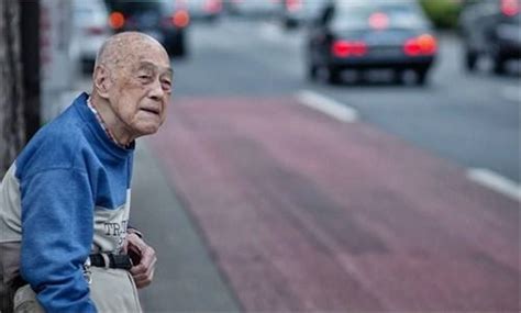 日本公务员退休年龄或延至65岁 拟从2022年起实施