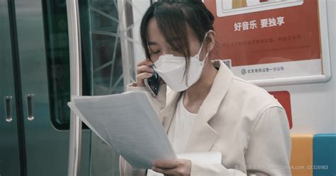 同学妈妈患癌 成都学子地铁上英语演讲募捐-中国吉林网