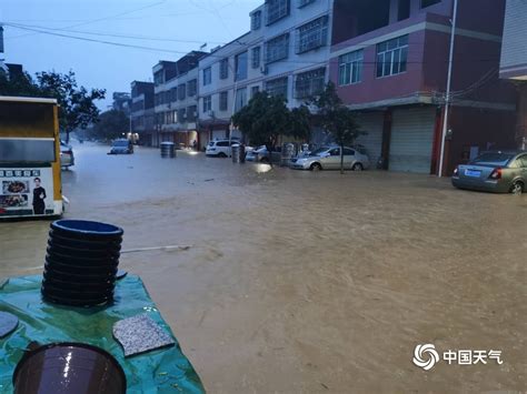 广东龙川北部遭受大暴雨袭击 局地出现内涝-图片-中国天气网