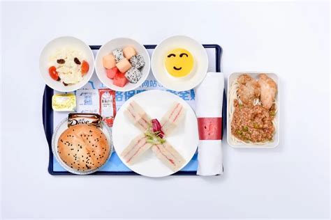 南航的经济舱飞机餐,南餐,南方空济舱餐食_大山谷图库