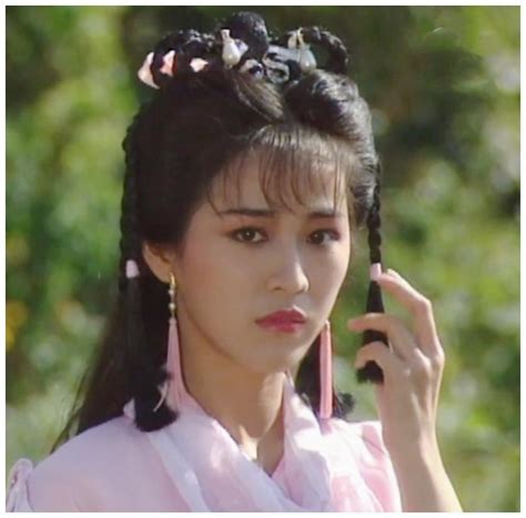 90年代港圈美女刘秀萍，承包了很多童年经典，却叫不出她的名字__财经头条