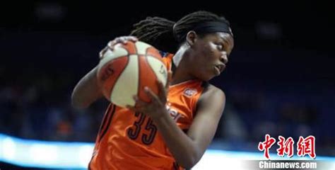 WNBA全明星球员琼斯加盟山西竹叶青女篮|琼斯|女篮|琼克尔_新浪新闻