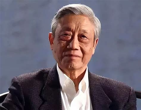 中国著名的起名大师,谢咏谈姓名对人生的重要性_凤凰网视频_凤凰网