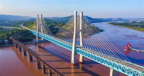 近距离 _ 创下三项世界之最！新白沙沱长江特大桥助力渝贵铁路开通运营