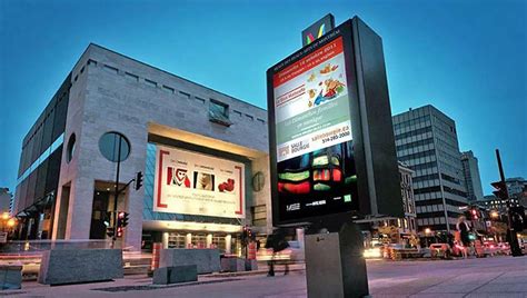 地产商业户外广告牌设计图片下载_红动中国