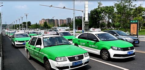 12月1日起 乐山出租车起步价涨1元 执行6元/2公里__凤凰网