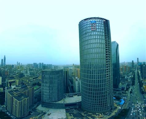 武汉最能赚钱的大楼诞生，光纳税就湖北第一！附亿元楼各区排名