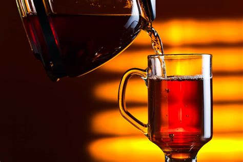 热茶图片-玻璃杯的倒入红色的热绿素材-高清图片-摄影照片-寻图免费打包下载