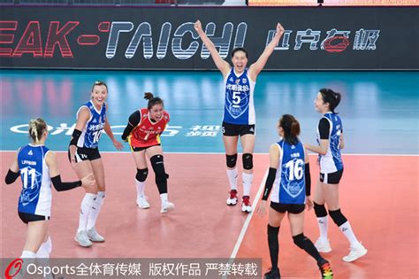 第一阶段唯一保持全胜的球队，“高龄”上海女排的秘诀是什么？_文体社会_新民网