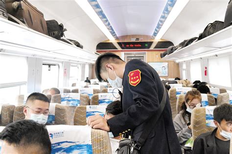 拉林铁路通车运营三个月运送旅客近40万人次 我区“三小时经济圈”初步形成_拉萨要闻_拉萨市人民政府