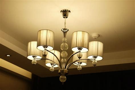 有想灯饰 现代创意个性极简轻奢全铜线条客厅灯吊灯_设计素材库免费下载-美间设计