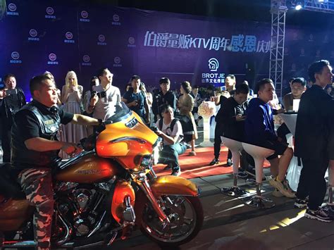 伯爵量贩KTV周年庆 推出“创新沙漏式”服务-温州财经网-温州网