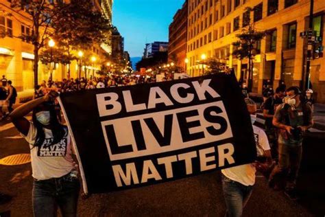 “黑人之死”引发美国警民冲突升级，以“乔治·弗洛伊德”之名的抗议终将走向何方？
