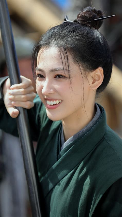 丁笑滢图片