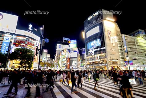 渋谷スクランブル交差点 写真素材 [ 6213363 ] - フォトライブラリー photolibrary