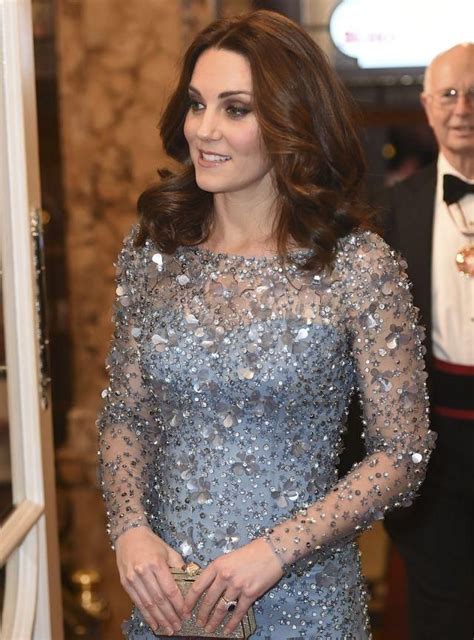 凯特王妃出访 5套装扮摆平时尚巴黎-搜狐