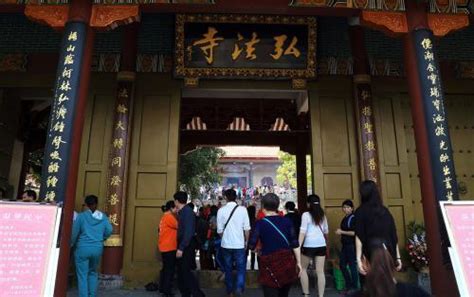 号称中国最灵验寺庙,距今有千年历史,听说有“佛圣”之称!|寺庙|龙华寺|桂平_新浪新闻