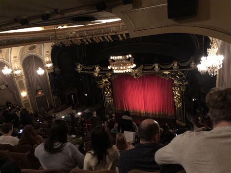 在百老汇看音乐剧是种什么样的体验？ - 知乎