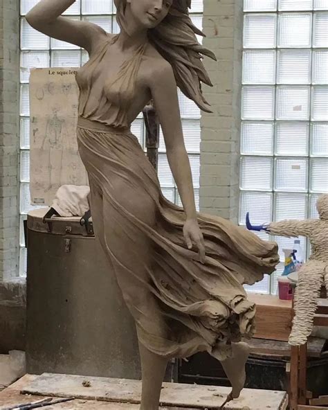 央美才女的人体雕塑神作，精致与性感并存，真的太美了__凤凰网