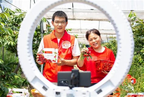 江苏海安：直播带货助力农产品销售-人民图片网