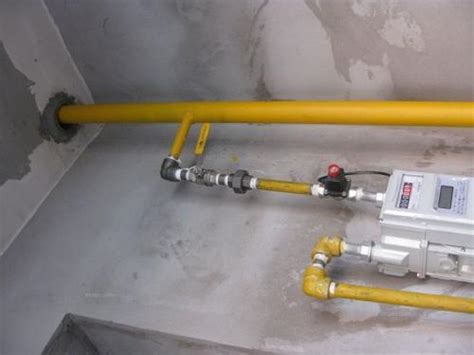 家用燃气热水器安装高度的标准是多少（燃气热水器水管如何预留尺寸图）_沃克装修设计记录