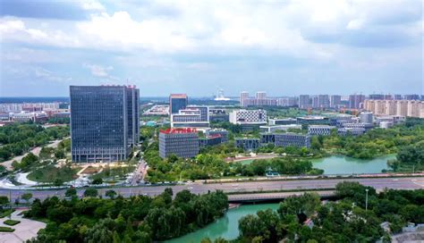 济宁经济技术开发区 项目推介 三大创新创业基地 · 企业总部基地