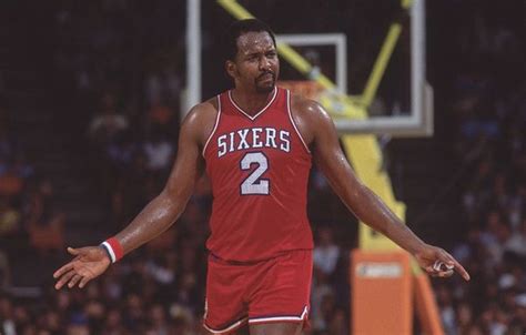 NBA史上5大凶残盖帽，莫宁巴克利上榜神人只手遮天