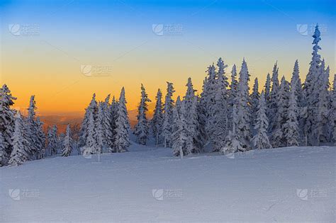 西伯利亚10月冬季和解高清图片下载-正版图片504894443-摄图网