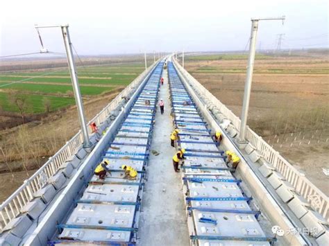 津潍高铁（东营区段）工程首条涉铁电力线路迁改施工完成- 速豹新闻
