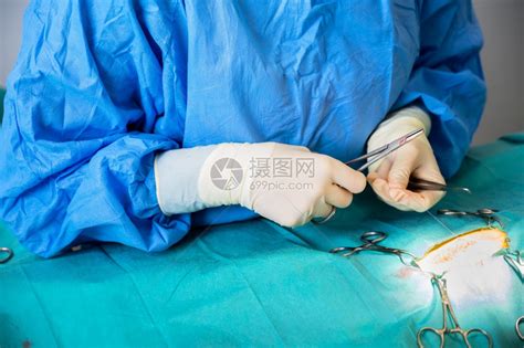 手术室里的女护士图片-手术室里的麻醉医生素材-高清图片-摄影照片-寻图免费打包下载