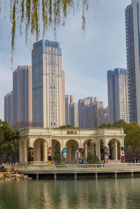 武汉首座5G公园正式开放，在江汉区常青公园遇见智慧生活方式 - 媒体报道 - 新闻资讯 -武汉市江汉区人民政府