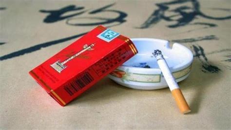烟厂员工告诉你：烟不是越贵越好，好烟与差烟的区别在这里