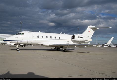 Aircraft Photo of TC-EAR | Bombardier Challenger 300 (BD-100-1A10) | AirHistory.net #623640