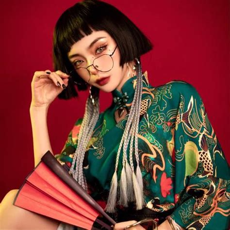 穿古风裙脱单的女生头像