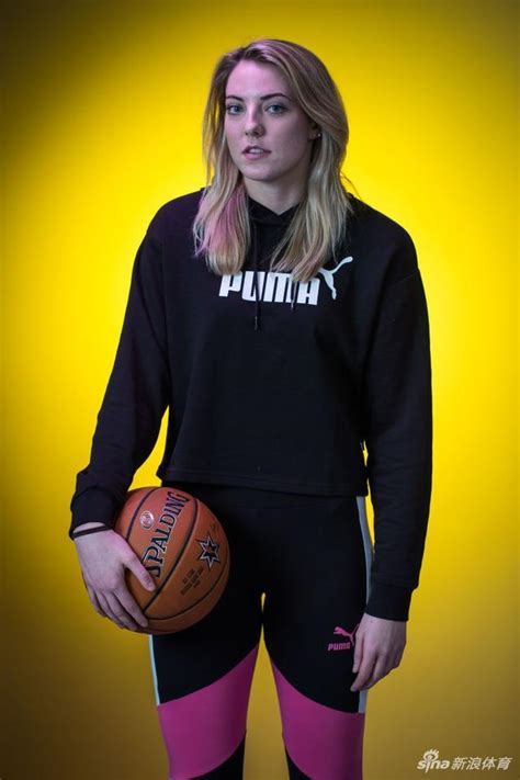 WNBA第一美女球员拍摄全明星赛写真_新浪图片