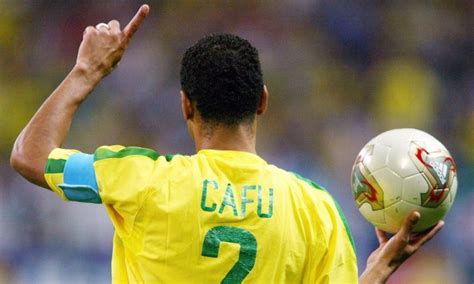 巴西足球巨星排行榜 罗纳尔多上榜第四 贝利第一传奇巨星_足球_第一排行榜