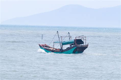 海南30艘渔船闯南沙 南海网记者全程报道-新闻中心-南海网