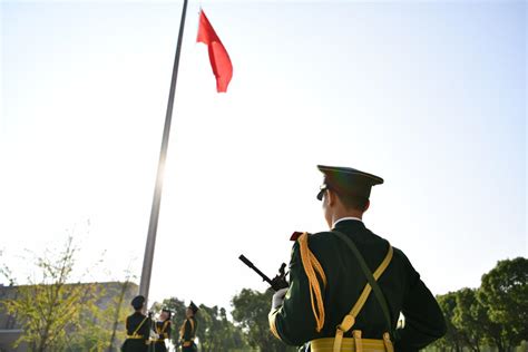 升国旗的意义是什么 关于中华人民共和国国旗的简介_知秀网