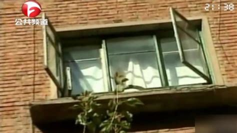 西宁女子酒店隔离坠亡，警方最新通报：身系窗纱欲逃意外身亡