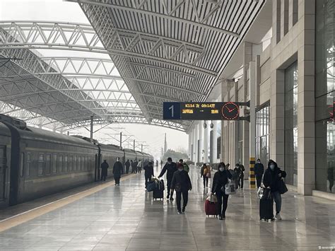 【春运进行时】亳州火车站：增加车次 票源运力充足_中安新闻_中安新闻客户端_中安在线
