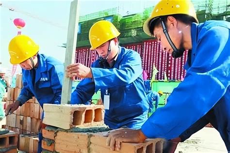 连宿高速连云港段建设者“五一”坚守岗位，跑出项目安全生产“加速度”-现代快报网
