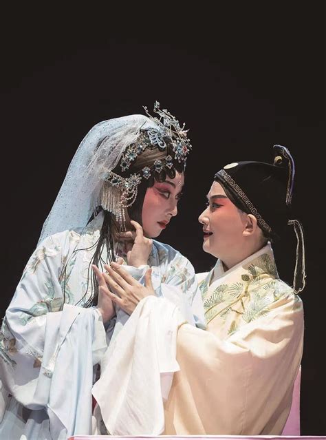 北方昆曲剧院2月24日晚在天桥剧场演出经典昆曲剧目“牡丹亭”