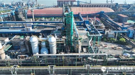 中国二十冶承建的沙钢一号2680立米高炉大修项目出铁