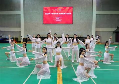 2021年“舞动中国-排舞联赛”总决赛我校教工排舞队再获冠军！1-四川外国语大学新闻网