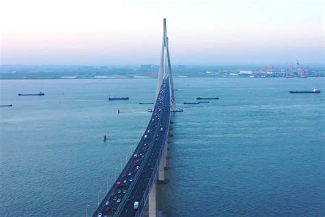 苏通大桥——世界首座超千米斜拉桥 - 东大自平衡
