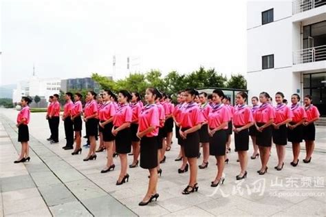 信阳航空职业学院首届优秀毕业生季欣雨荣获中国最美丽空姐亚军 - 学生处