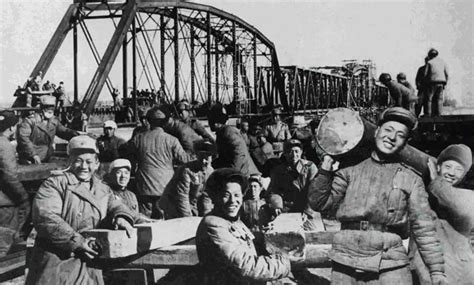 1935年5月，长征中的中央红军巧渡金沙江后继续北上|勇士|赵章成|孙继先_新浪新闻
